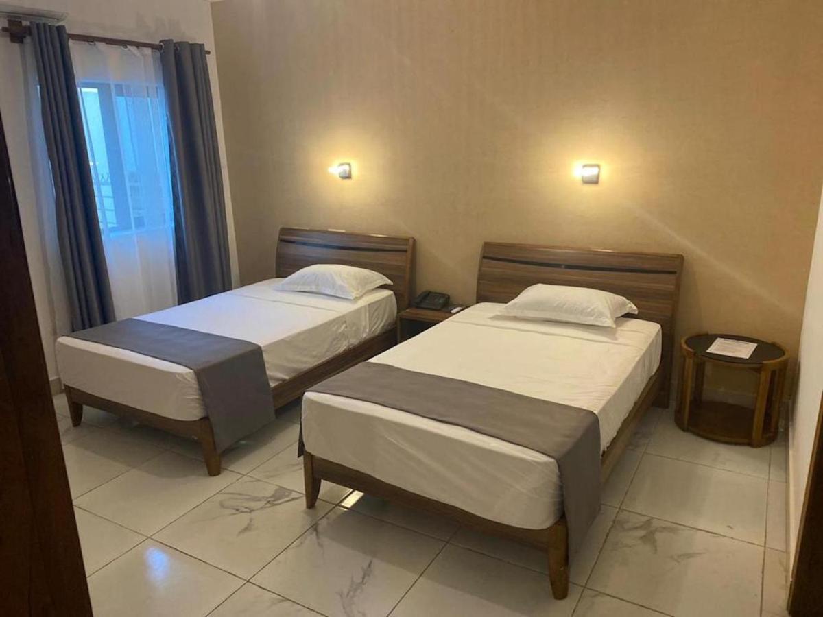 Hotel Residence La Corniche Дакар Екстер'єр фото