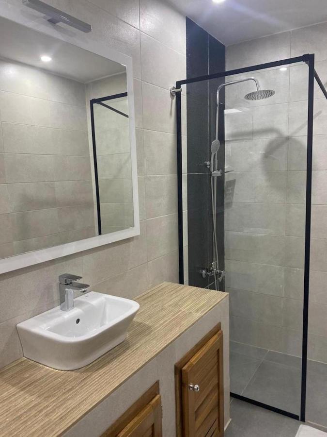 Hotel Residence La Corniche Дакар Екстер'єр фото